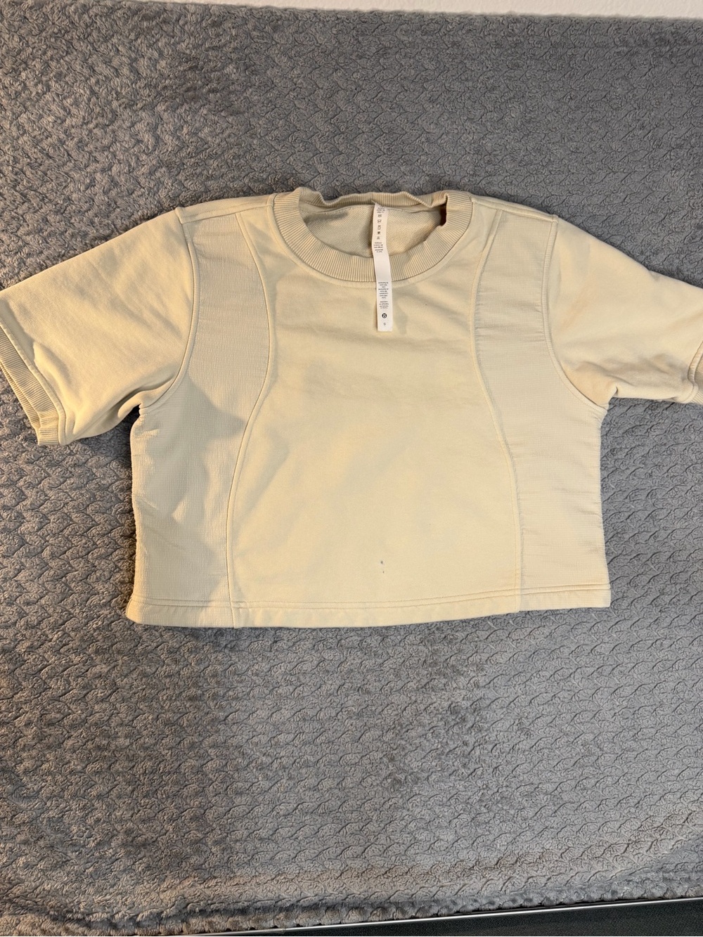 lululemon athletica Cropped Short Sleeve Crew Top - Cream